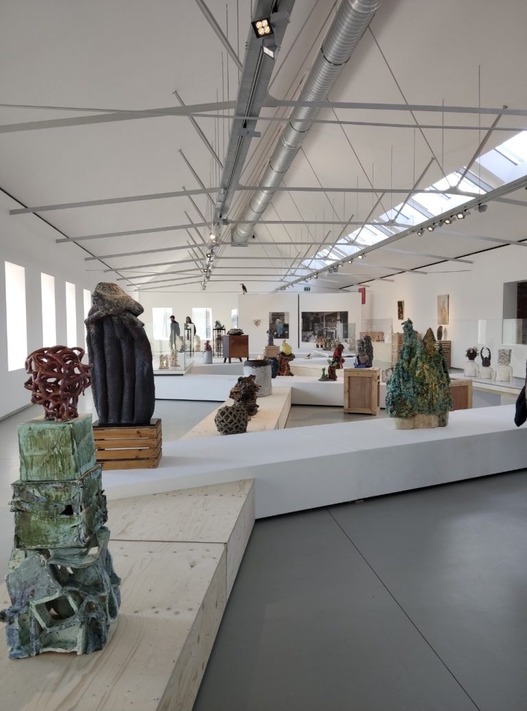 Enjoy collecting contemporary ceramics